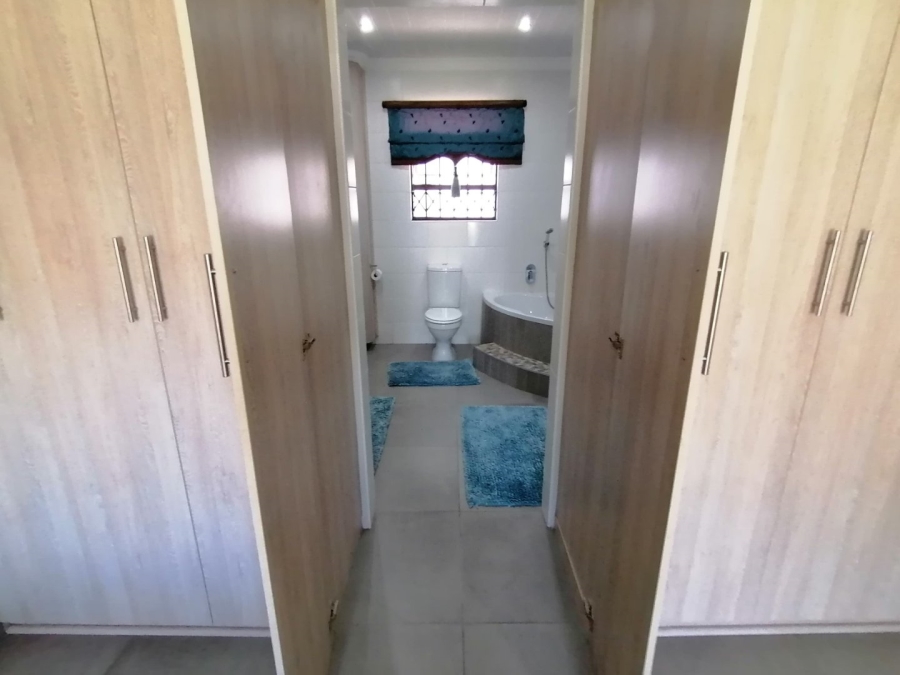 3 Bedroom Property for Sale in Langenhovenpark Free State